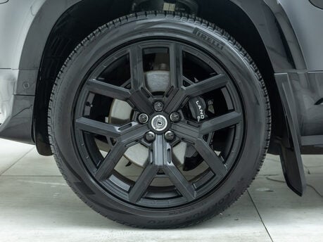 Land Rover Defender 110 V8 CARPATHIAN EDITION URBAN