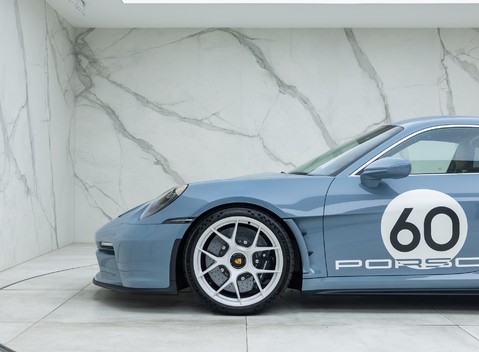 Porsche 911 S/T 49