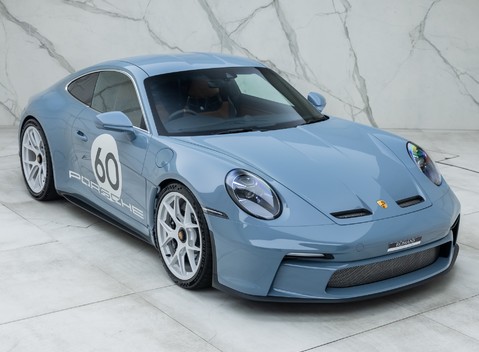 Porsche 911 S/T 8