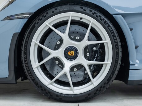 Porsche 911 S/T