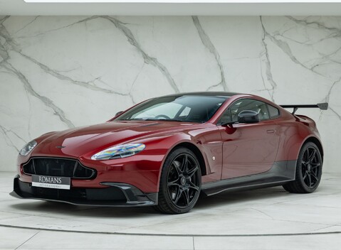 Aston Martin Vantage GT8 1