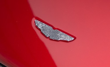 Aston Martin Vantage GT8 28