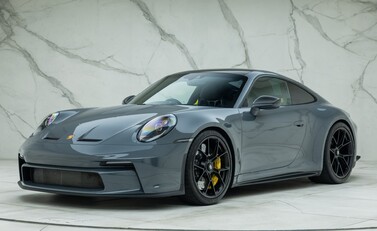 Porsche 911 GT3 TOURING (992) 1