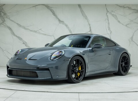 Porsche 911 GT3 TOURING (992) 1