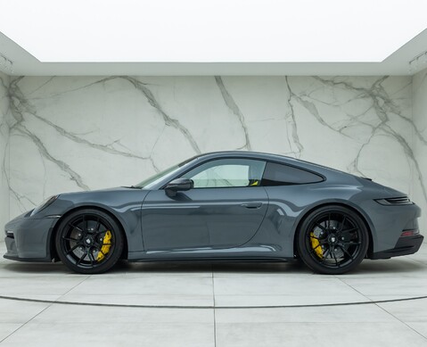Porsche 911 GT3 TOURING (992)