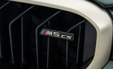BMW M5 CS 35