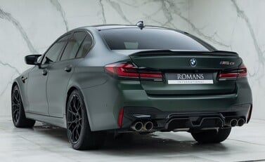 BMW M5 CS 7