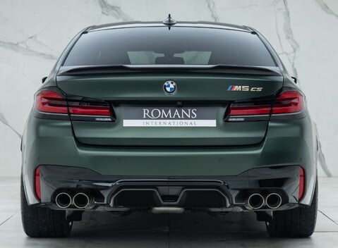 BMW M5 CS 5