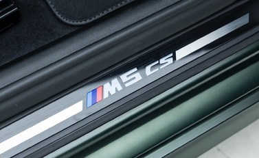 BMW M5 CS 28