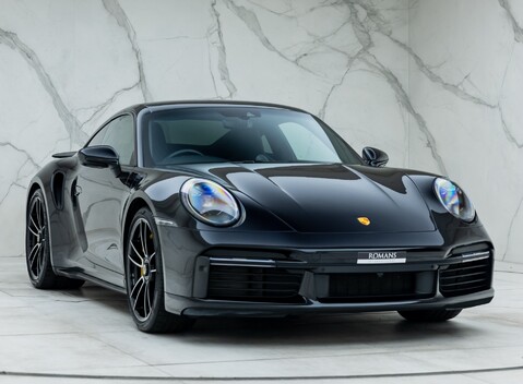 Porsche 911 Turbo S (992) 6