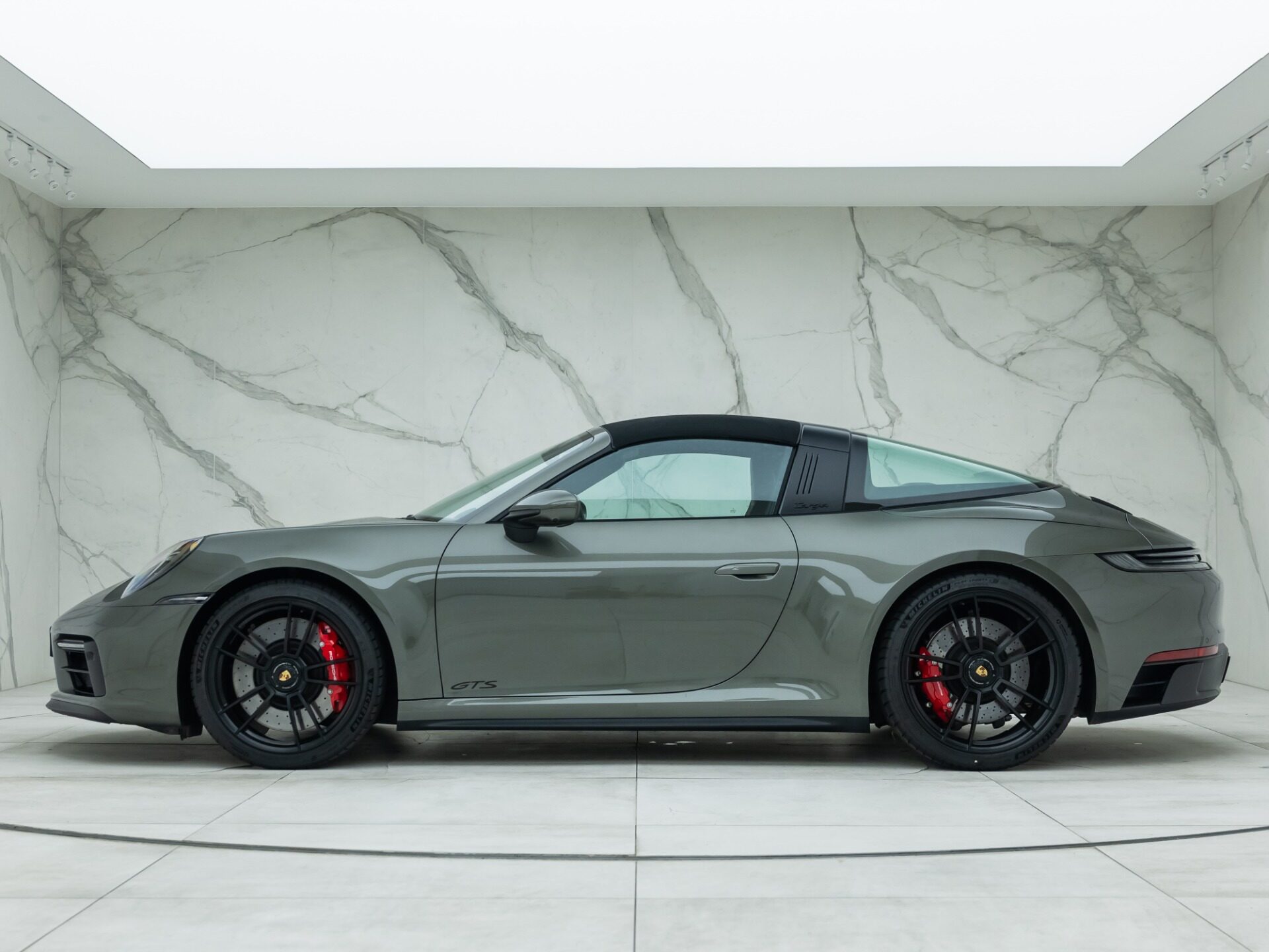 Porsche Aventurin Grun