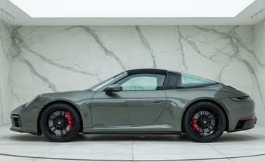 Porsche 911 Targa 4 GTS (992) 4