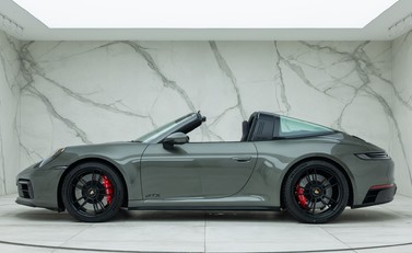 Porsche 911 Targa 4 GTS (992) 3