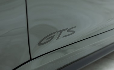 Porsche 911 Targa 4 GTS (992) 32
