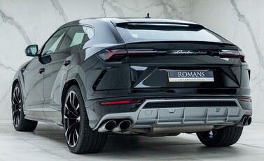 Lamborghini Urus 7