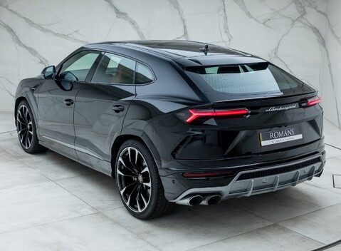 Lamborghini Urus 9