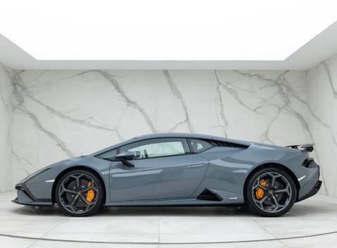 Lamborghini Huracan Tecnica 2