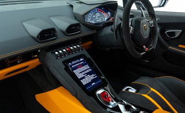 Lamborghini Huracan Tecnica 16