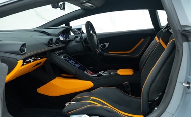 Lamborghini Huracan Tecnica 15