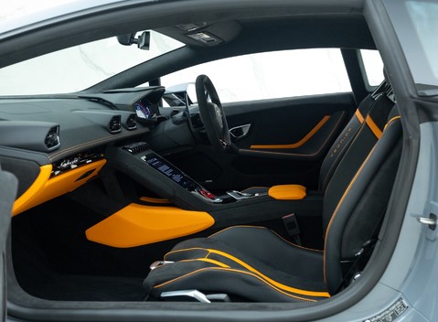 Lamborghini Huracan Tecnica 15