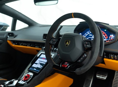 Lamborghini Huracan Tecnica 10