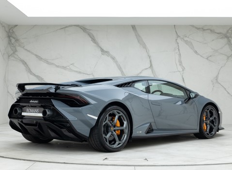 Lamborghini Huracan Tecnica 3