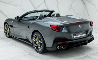 Ferrari Portofino 12