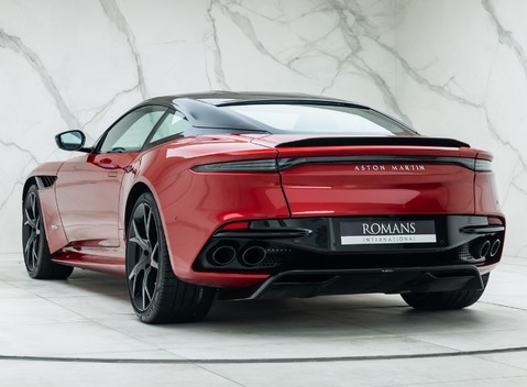 Aston Martin DBS Superleggera 10