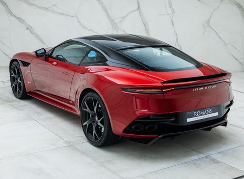 Aston Martin DBS Superleggera 12