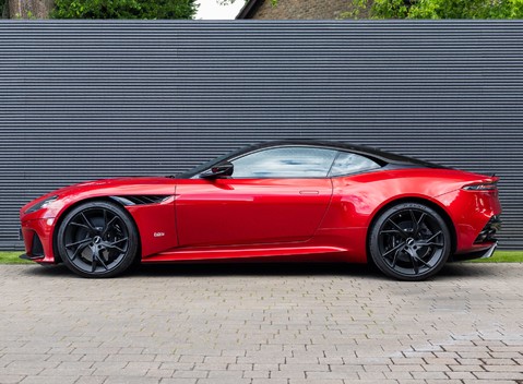 Aston Martin DBS Superleggera 3