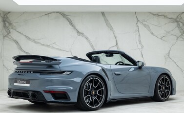 Porsche 911 Turbo S CABRIOLET (992) 6