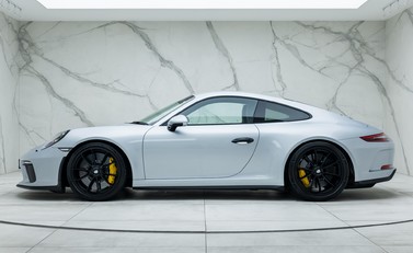 Porsche 911 GT3 TOURING (991.2) 2