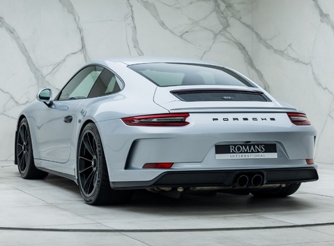 Porsche 911 GT3 TOURING (991.2) 7