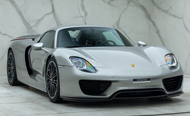 Porsche 918 Spyder 8