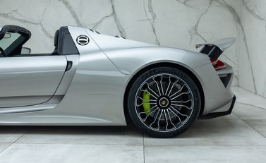 Porsche 918 Spyder 46