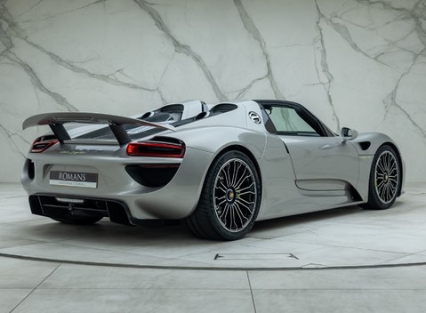 Porsche 918 Spyder 5