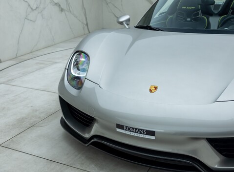 Porsche 918 Spyder 31