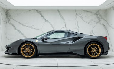 Ferrari 488 Pista 2