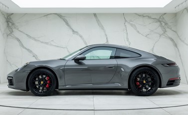 Porsche 911 Carrera 4S 2