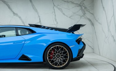 Lamborghini Huracan STO 57