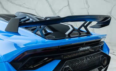 Lamborghini Huracan STO 43