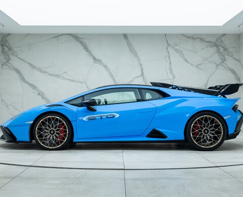 Lamborghini Huracan STO