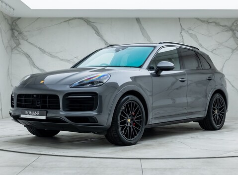 Porsche Cayenne GTS 1