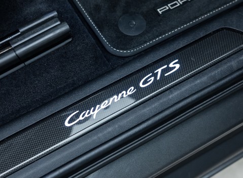 Porsche Cayenne GTS 24