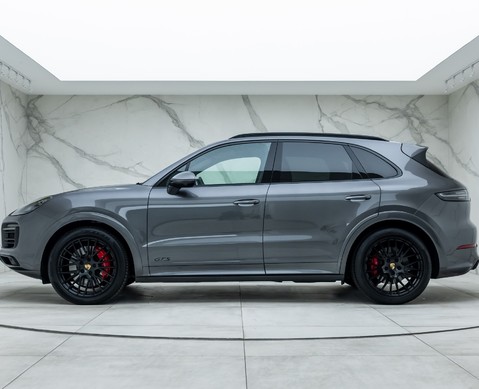 Porsche Cayenne GTS 