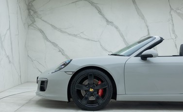 Porsche 911 Carrera S CABRIOLET (991.2) 33