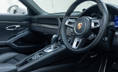 Porsche 911 Carrera S CABRIOLET (991.2) 14