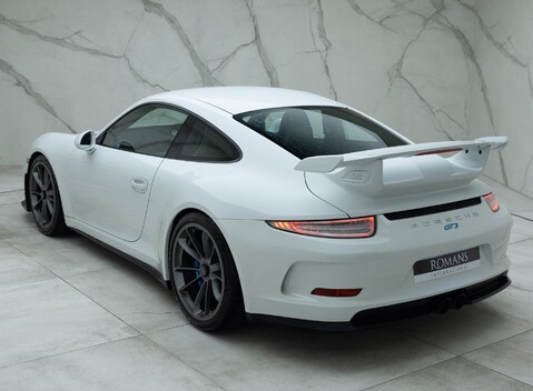 Porsche 911 GT3 (991) 9