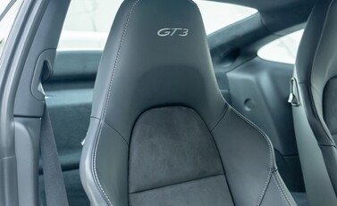 Porsche 911 GT3 (991) 12