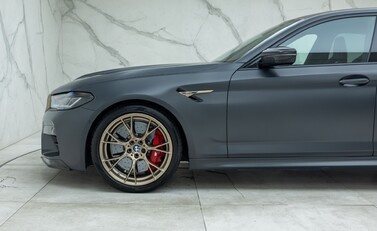 BMW M5 CS 42